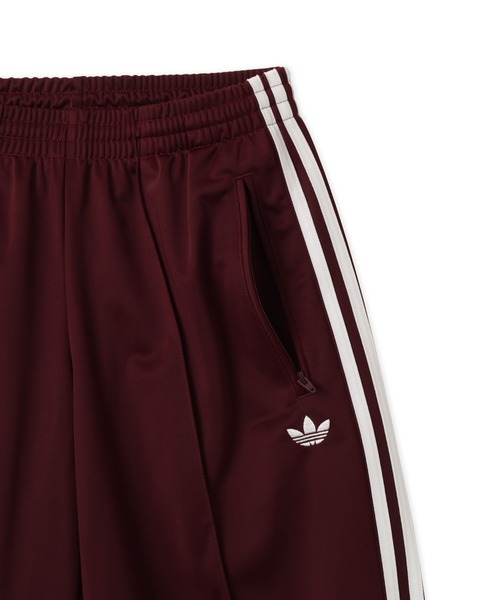 adidas(アディダス)の「adidas FIREBIRD BARREL TRACK PANTS / アディダス ファイヤーバード バレル トラックパンツ(その他パンツ・レディース・バーガンディー・S/L/M)」の4枚目の写真