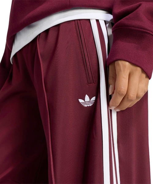 adidas(アディダス)の「adidas FIREBIRD BARREL TRACK PANTS / アディダス ファイヤーバード バレル トラックパンツ(その他パンツ・レディース・バーガンディー・S/L/M)」の3枚目の写真