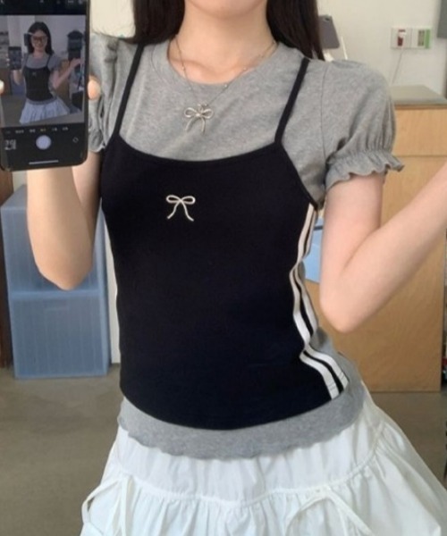 Vipoa(ヴィポア)の「キャミソールレイヤードカットソー(Tシャツ/カットソー・レディース・ブラック・FREE)」の3枚目の写真