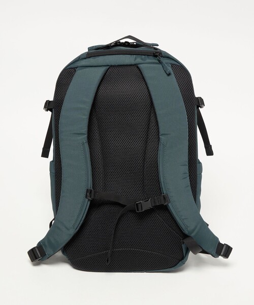KELTY(ケルティ)の「【別注】<KELTY> アーバン デイパック 20L(バックパック/リュック・メンズ・ロイヤルブルー/ブラック・FREE)」の4枚目の写真