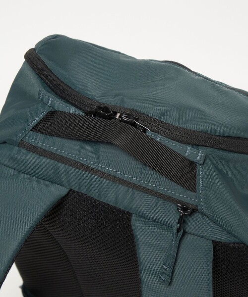 KELTY(ケルティ)の「【別注】<KELTY> アーバン デイパック 20L(バックパック/リュック・メンズ・ロイヤルブルー/ブラック・FREE)」の6枚目の写真