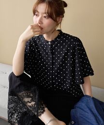 le.coeur blanc（ルクールブラン）の「《WEB限定》【洗い可 二の腕カバー】ドットケープスリーブブラウス（シャツ/ブラウス）」