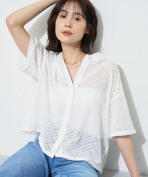 INDIVI(インディヴィ)の「【洗える/日本製】幾何学柄レースシャツ(シャツ/ブラウス・レディース・ホワイト・38/34/19/05/15 /13)」の1枚目の写真