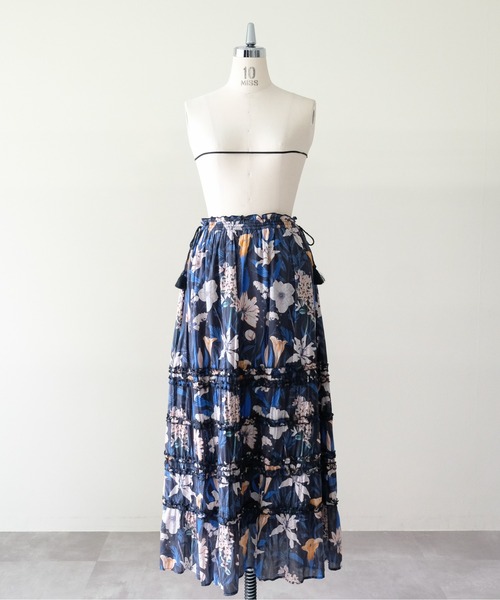 DOLLUPOOPS(ドールアップウップス)の「Lily Print Tiered Skirt(リリープリントティアードスカート)(スカート・レディース・チャコール/イエロー・FREE)」の16枚目の写真
