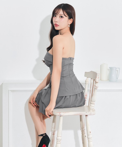 DAZZY(デイジー)の「Y2K風サイドジッププリーツセットアップAラインミニキャバドレス(ドレス・レディース・グレー系・M/S/L)」の12枚目の写真
