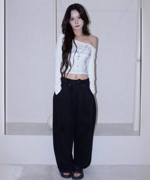 REINE NOIRE(レーヌノワール)の「lure fit tops. / ルアー フィット トップス(Tシャツ/カットソー・レディース・ホワイト・FREE)」の2枚目の写真