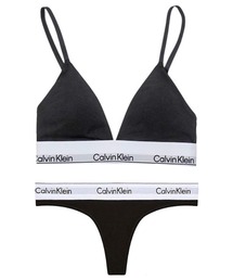 Calvin Klein（カルバン・クライン）の「Calvin Klein ブラ&ショーツ セット Tバック（ブラ&ショーツ）」