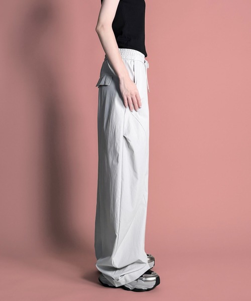 MAISON SELECT(メゾンセレクト)の「7E23 タックデザイン ワイドカーブパンツ(その他パンツ・レディース・グレー/ベージュ/チャコール・FREE)」の6枚目の写真