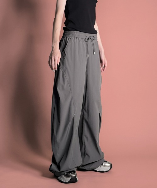 MAISON SELECT(メゾンセレクト)の「7E23 タックデザイン ワイドカーブパンツ(その他パンツ・レディース・グレー/ベージュ/チャコール・FREE)」の8枚目の写真