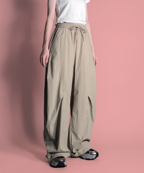 MAISON SELECT(メゾンセレクト)の「7E23 タックデザイン ワイドカーブパンツ(その他パンツ・レディース・グレー/ベージュ/チャコール・FREE)」の11枚目の写真