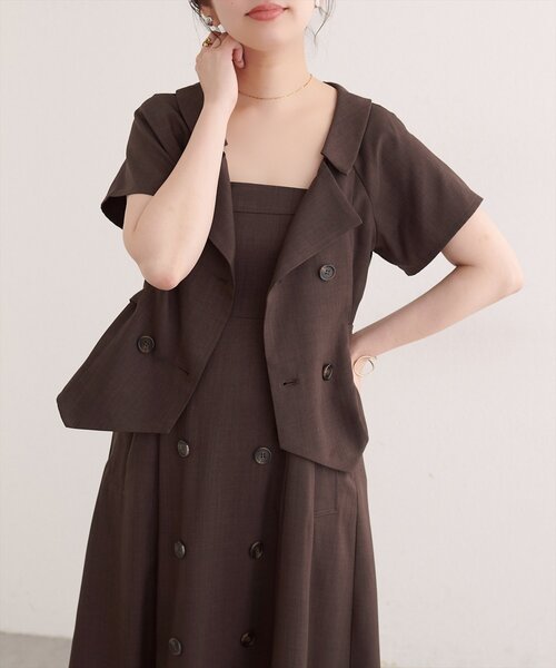 natural couture(ナチュラルクチュール)の「トレンチ風ベスト(ベスト・レディース・ブラウン/ブラック/ライトベージュ/チャコールグレー・FREE)」の4枚目の写真