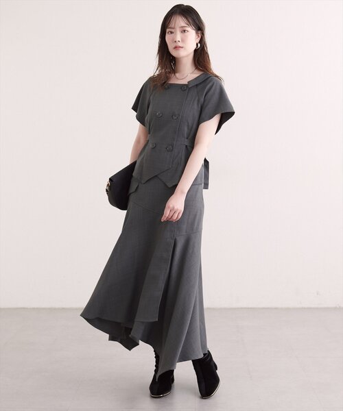 natural couture(ナチュラルクチュール)の「トレンチ風ベスト(ベスト・レディース・ブラウン/ブラック/ライトベージュ/チャコールグレー・FREE)」の8枚目の写真