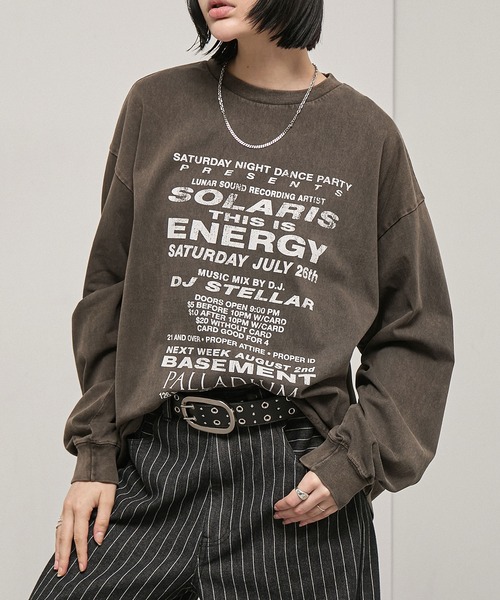 Alfred Alex(アルフレッドアレックス)の「【Alfred Alex】Vintage Typography L/S Tee / ヴィンテージライク ビッグシルエット ロゴグラフィックロンT(Tシャツ/カットソー・メンズ・ブラック系/杢グレー/オリーブ/ブラック/ダークブラウン・L/M)」の4枚目の写真