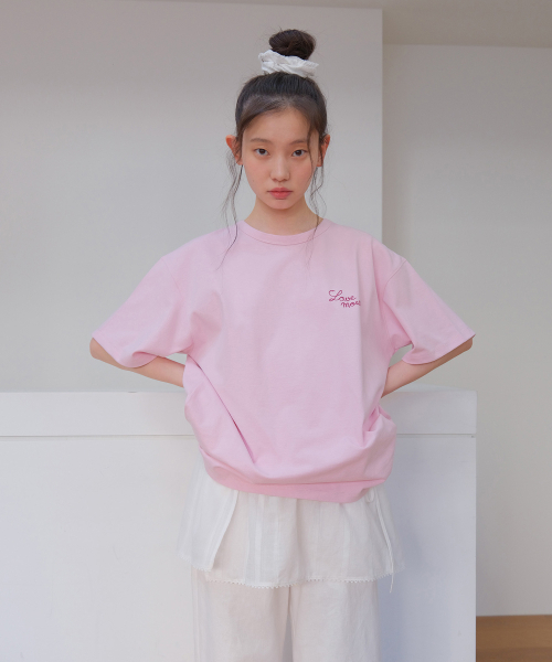 MOUI（モウイ）の「Lettering T shirt (PINK)（Tシャツ/カットソー・レディース・その他・FREE）」の3枚目の写真