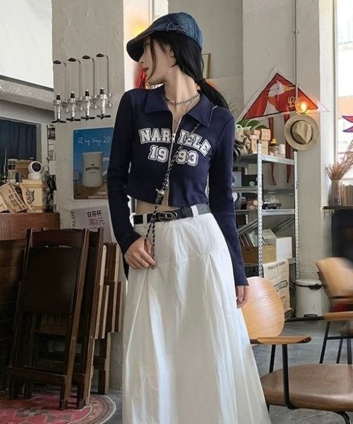 SHEPP(シープ)の「【26年秋冬新作】カレッジロゴ 襟付き クロップド カットソー 長袖 リブニット(Tシャツ/カットソー・レディース・グレー/ネイビー/ピンク・F)」の5枚目の写真