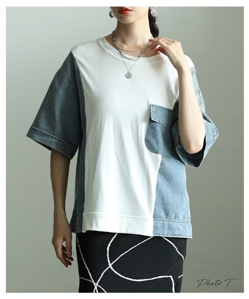 Sawa a la mode(サワアラモード)の「異素材デニムドッキングカットソー(Tシャツ/カットソー・レディース・ブラック/ホワイト・FREE)」の3枚目の写真