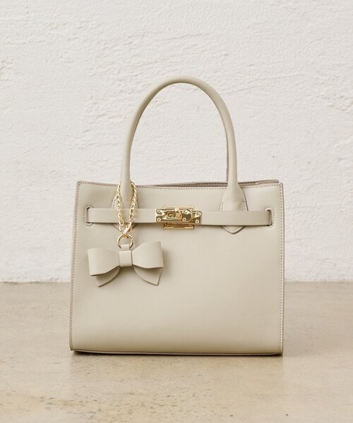 La boutique BonBon（ラブティックボンボン）の「【miki監修・最強デートBAG】レザーワイドトートバッグ（トートバッグ・レディース・ライトグレー/ブラック/グレー系その他・FREE）」の21枚目の写真