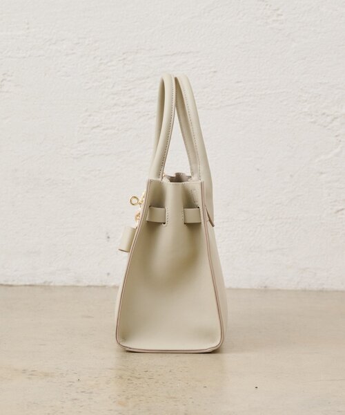La boutique BonBon（ラブティックボンボン）の「【miki監修・最強デートBAG】レザーワイドトートバッグ（トートバッグ・レディース・ライトグレー/ブラック/グレー系その他・FREE）」の22枚目の写真