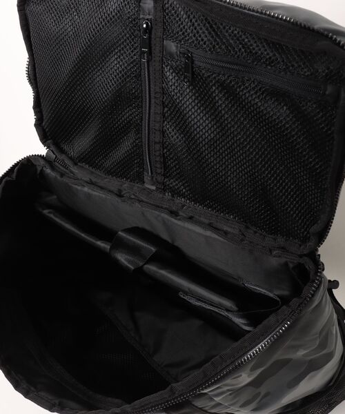 NEW ERA(ニューエラ)の「【NEW ERA/ニューエラ】ボックスパック 32L ジャカードカモ グレー(バックパック/リュック・メンズ・グレー・FREE)」の4枚目の写真