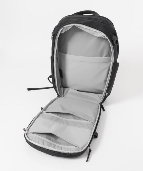 Aer(エアー)の「AER CITY PACK PRO 2 24L(バックパック/リュック・メンズ・ブラック・FREE)」の14枚目の写真