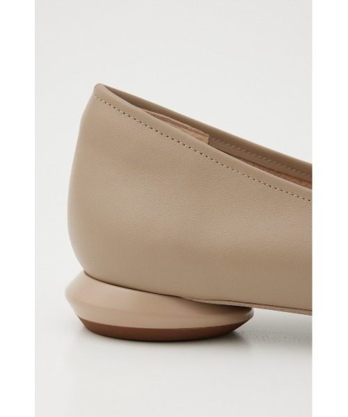 STACCATO(スタッカート)の「ミルーレフラットシューズ(パンプス・レディース・グレイッシュベージュ/ブラック・24.5cm/24cm/23.5cm/23cm/22.5cm)」の17枚目の写真