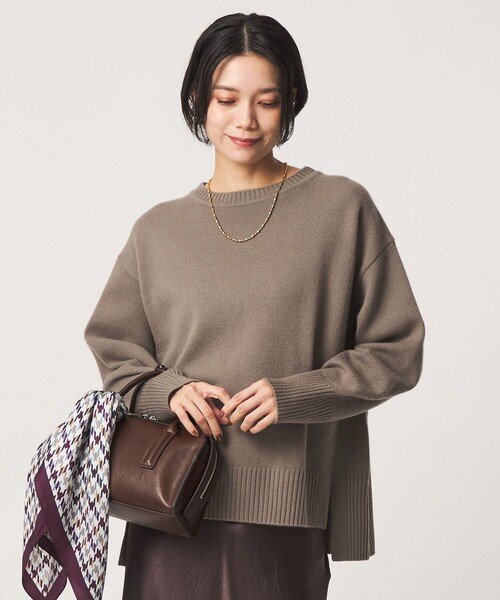 green label relaxing（グリーンレーベルリラクシング）の「［size SHORTあり］SERENITY クルーネック プルオーバー ニット（ニット/セーター・レディース・ナチュラル/ピンク/ブラック/ダークブラウン/コバルトブルー/ダークグレー/モカ・FREE/SHORT）」の4枚目の写真