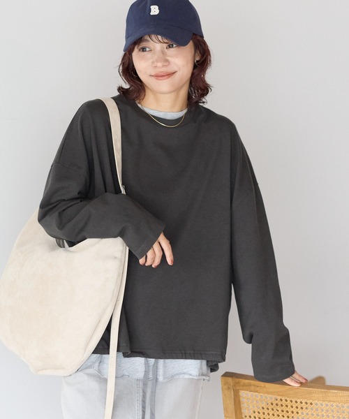 gossara(ゴサラ)の「【gossara 裾アレンジを楽しむ】ピグメント加工ドロストロンT(Tシャツ/カットソー・レディース・オフホワイト/チャコールグレー/ブラウン/グレイッシュベージュ・FREE)」の3枚目の写真