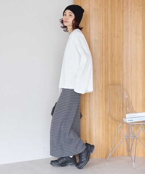 gossara(ゴサラ)の「【gossara 裾アレンジを楽しむ】ピグメント加工ドロストロンT(Tシャツ/カットソー・レディース・オフホワイト/チャコールグレー/ブラウン/グレイッシュベージュ・FREE)」の14枚目の写真