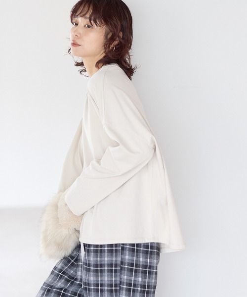 gossara(ゴサラ)の「【gossara 裾アレンジを楽しむ】ピグメント加工ドロストロンT(Tシャツ/カットソー・レディース・オフホワイト/チャコールグレー/ブラウン/グレイッシュベージュ・FREE)」の20枚目の写真