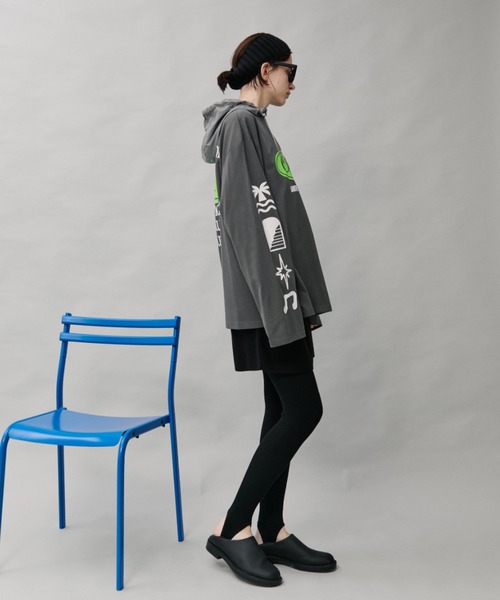 Auntie Rosa Holiday(アンティローザホリデー)の「オーバーサイズロンT/OFFLINE(Tシャツ/カットソー・レディース・グレー/チャコールグレー/パープル・FREE)」の15枚目の写真