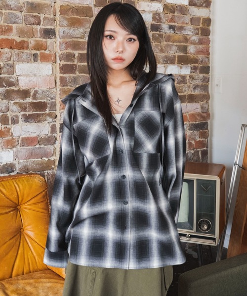 WEGO(ウィゴー)の「WEGO/【26年秋冬新作】フードチェックシャツ(シャツ/ブラウス・レディース・ブラック系その他2/ブラウン系その他2・FREE)」の2枚目の写真
