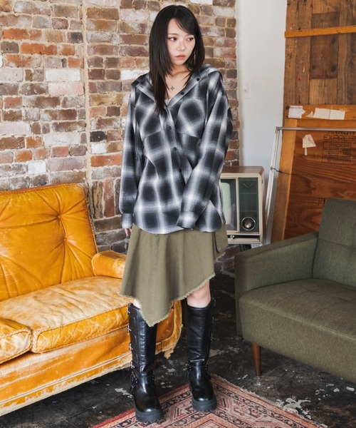 WEGO(ウィゴー)の「WEGO/【26年秋冬新作】フードチェックシャツ(シャツ/ブラウス・レディース・ブラック系その他2/ブラウン系その他2・FREE)」の4枚目の写真