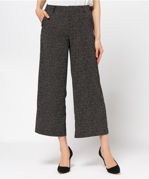 22 OCTOBRE（ヴァンドゥ－オクトーブル）の「プリントクロップドワイドパンツ（その他パンツ・レディース・ブラック/ベージュ・36/38/40）」の2枚目の写真