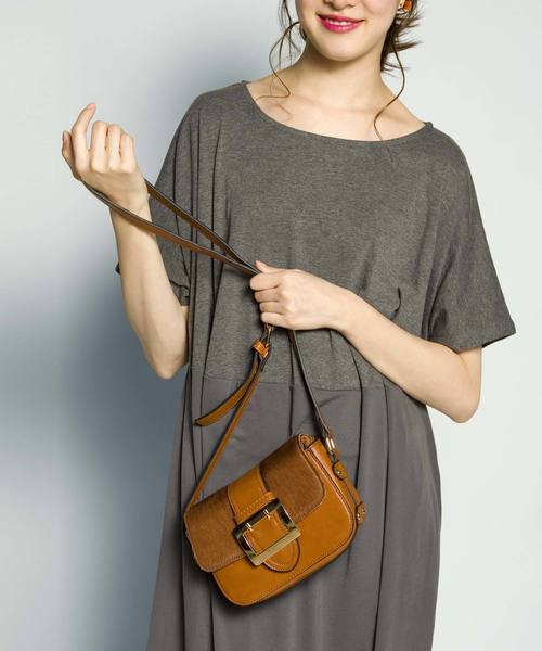 PLAIN CLOTHING（プレーンクロージング）の「ハラコフラップショルダーバッグ【PLAIN CLOTHING】（ショルダーバッグ・レディース・グレー/ブラック/レオパード/キャメル・FREE）」の3枚目の写真