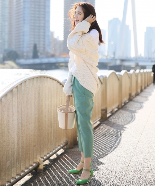 A part by（アパートバイ）の「【雑誌掲載多数】2WAYバケットBAG 746518 （ショルダーバッグ・レディース・ブラック/ブラック系その他/ホワイト系その他・FREE）」の5枚目の写真