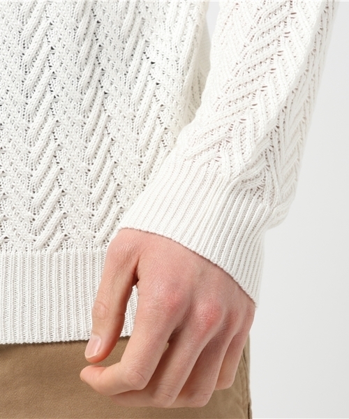 VENCEEXCHANGE（ヴァンスエクスチェンジ）の「シェブロン柄ニットプルオーバー                  （ニット/セーター・メンズ・オフホワイト/グレー/ブルー・LARGE/MEDIUM）」の7枚目の写真