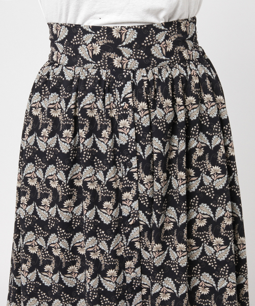 archives（アルシーヴ）の「ペイズリー柄前開きスカート（スカート・レディース・オフホワイト/ブルー/ネイビー・MEDIUM）」の7枚目の写真