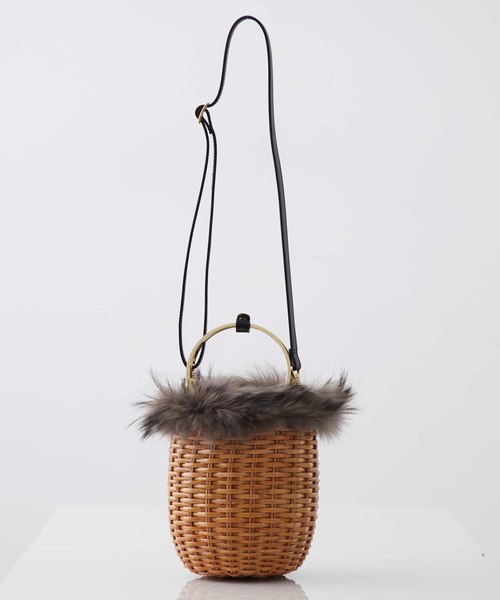 STUDIOUS（ステュディオス）の「【VIOLA’dORO】 ファー付きバケツ型ミニかご　MIRO V-8145（かごバッグ・レディース・ナチュラル/モカ/マルチ・FREE）」の9枚目の写真