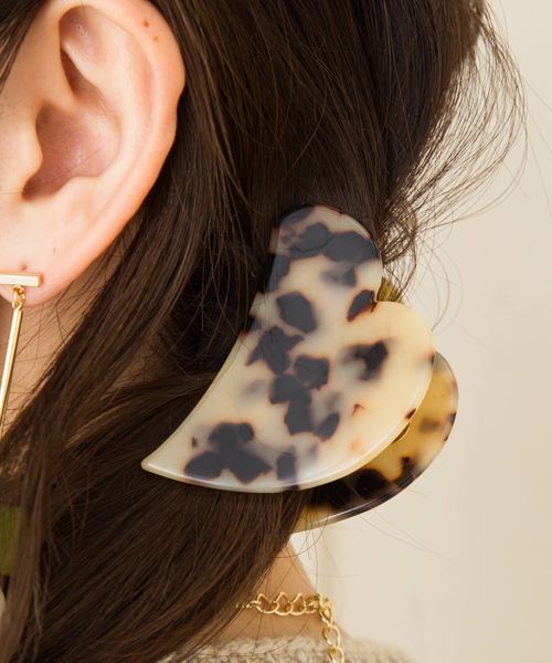 florist（フローリスト）の「ヘアクリップ ハート型 バンスクリップ（バレッタ/ヘアクリップ・レディース・パープル/イエロー系その他3/イエロー系その他2/ブラウン系その他2/ライトピンク/グリーン/ホワイト/グレー/ベージュ/ブラウン/ライトイエロー・FREE）」の5枚目の写真