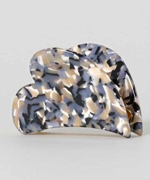 florist（フローリスト）の「ヘアクリップ ハート型 バンスクリップ（バレッタ/ヘアクリップ・レディース・パープル/イエロー系その他3/イエロー系その他2/ブラウン系その他2/ライトピンク/グリーン/ホワイト/グレー/ベージュ/ブラウン/ライトイエロー・FREE）」の2枚目の写真