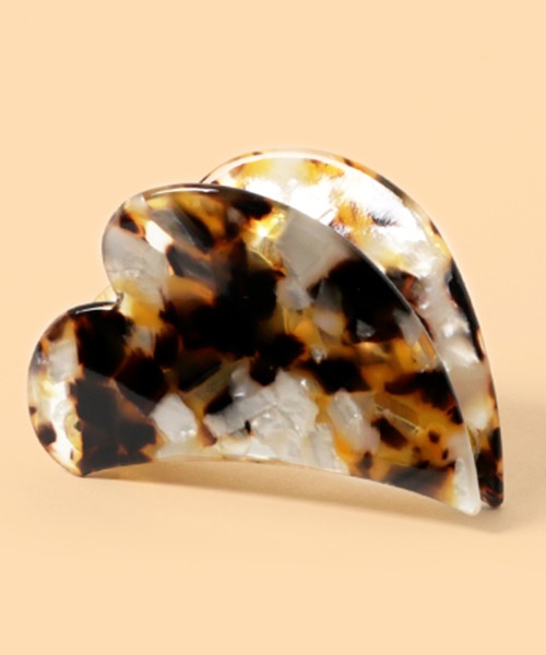 florist（フローリスト）の「ヘアクリップ ハート型 バンスクリップ（バレッタ/ヘアクリップ・レディース・パープル/イエロー系その他3/イエロー系その他2/ブラウン系その他2/ライトピンク/グリーン/ホワイト/グレー/ベージュ/ブラウン/ライトイエロー・FREE）」の4枚目の写真