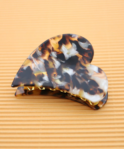 florist（フローリスト）の「ヘアクリップ ハート型 バンスクリップ（バレッタ/ヘアクリップ・レディース・パープル/イエロー系その他3/イエロー系その他2/ブラウン系その他2/ライトピンク/グリーン/ホワイト/グレー/ベージュ/ブラウン/ライトイエロー・FREE）」の17枚目の写真