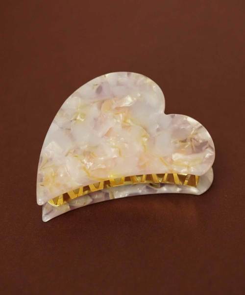 florist（フローリスト）の「ヘアクリップ ハート型 バンスクリップ（バレッタ/ヘアクリップ・レディース・パープル/イエロー系その他3/イエロー系その他2/ブラウン系その他2/ライトピンク/グリーン/ホワイト/グレー/ベージュ/ブラウン/ライトイエロー・FREE）」の16枚目の写真