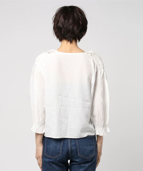 REAL CUBE（リアルキューブ）の「huitieme nid フロントレースブラウス（シャツ/ブラウス・レディース・ライトグレー/ブラック/オフホワイト/ピンク・FREE）」の5枚目の写真