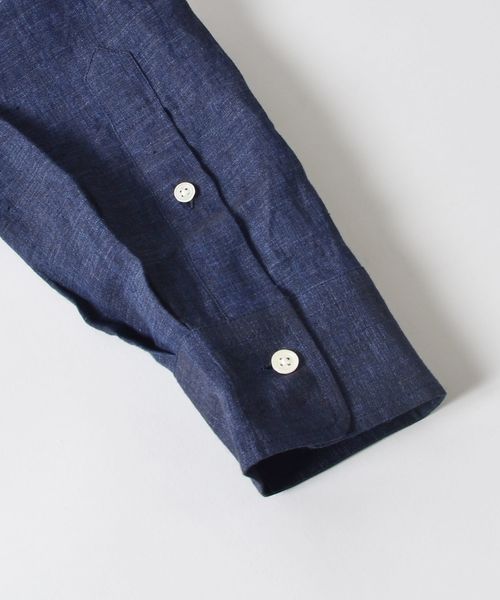 SHIPS（シップス）の「SC:  BAIRD MCNUTT  アイリッシュリネン レギュラーカラーシャツ（シャツ/ブラウス・メンズ・ホワイト/ネイビー/オリーブ/ピンク/イエロー/ブルー・SMALL/MEDIUM/LARGE/X-LARGE）」の11枚目の写真