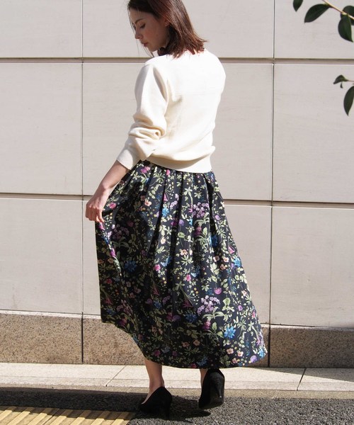 PICCIN（ピッチン）の「日本製インクジェットボタニカルフレアスカート（スカート・レディース・ネイビー/オフホワイト/ブルー系その他/ホワイト系その他/イエロー・MEDIUM）」の10枚目の写真