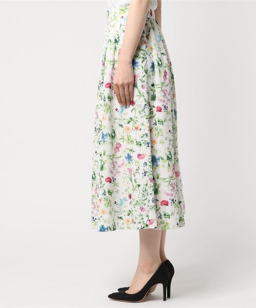 PICCIN（ピッチン）の「日本製インクジェットボタニカルフレアスカート（スカート・レディース・ネイビー/オフホワイト/ブルー系その他/ホワイト系その他/イエロー・MEDIUM）」の6枚目の写真