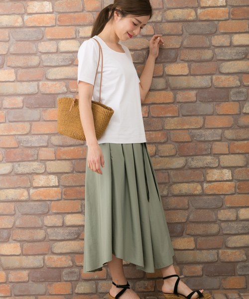 PREFERIR（プレフェリール）の「フラスコネック 半袖 Ｔシャツ（Tシャツ/カットソー・レディース・ホワイト/ブラック/ネイビー・MEDIUM/LARGE）」の13枚目の写真