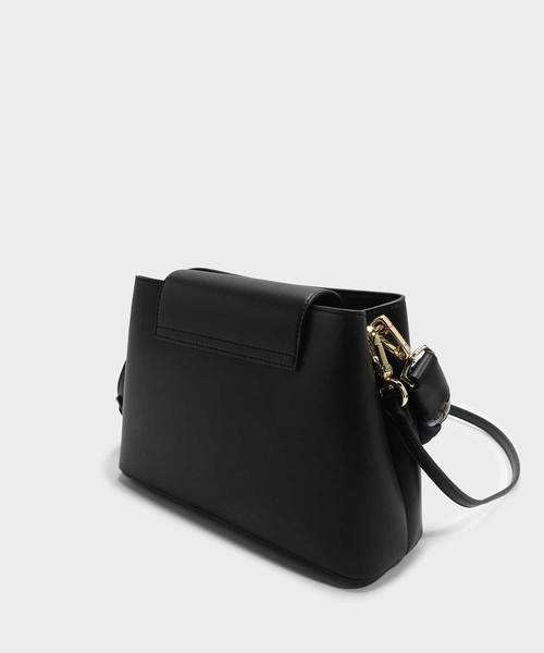CHARLES & KEITH（チャールズ & キース）の「スカーフラップハンドルハンドバッグ / SCARF WRAPPED HANDLE HANDBAG（ハンドバッグ・レディース・ブラック/ベージュ/オレンジ・M）」の6枚目の写真