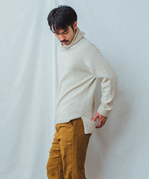 suzuki takayuki（スズキタカユキ）の「turtle-neck sweaterⅡ（ニット